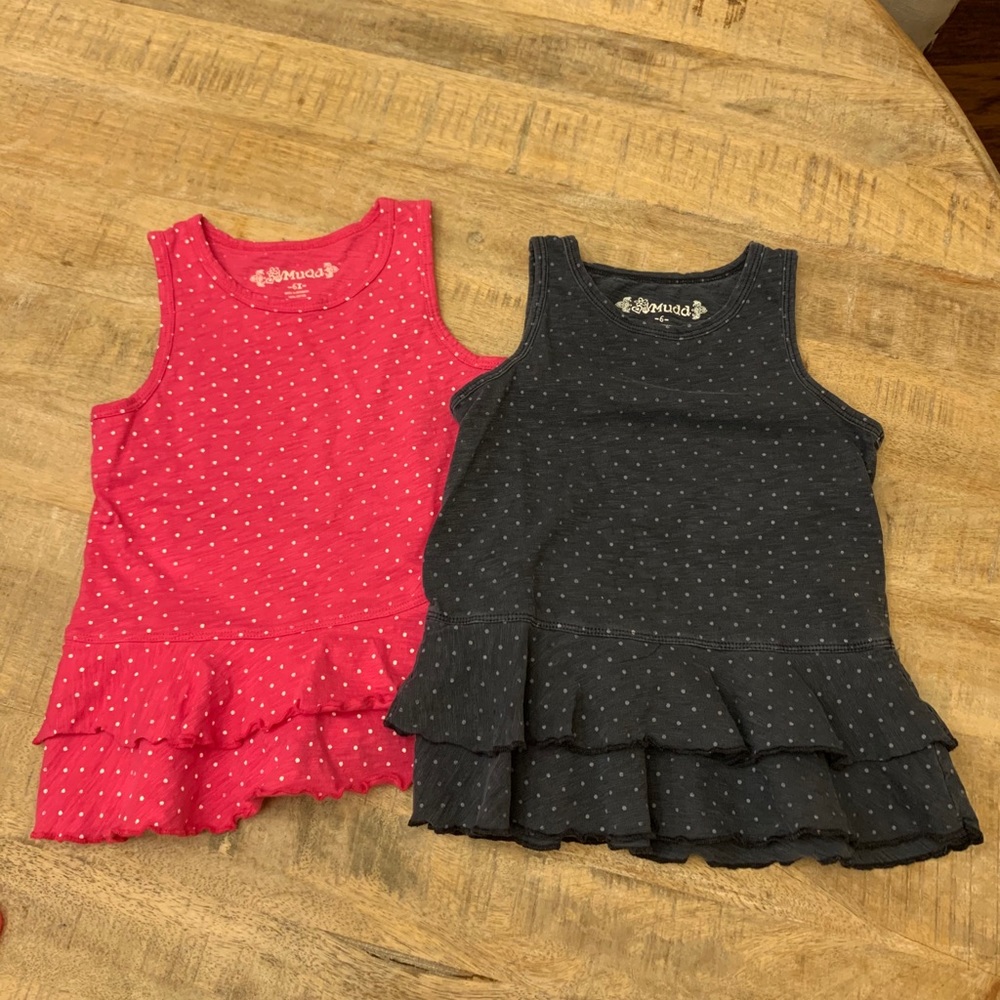 2 Mudd tank tops